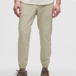 Lululemon Mens License To Train Cargo Jogger Size Large